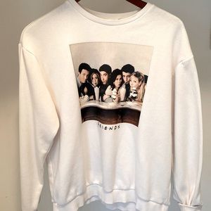 H&M Warner Bros “Friends” crew neck | size small